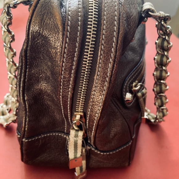 Vintage Gucci bronze metallic purse. - Picture 3 of 11